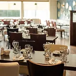 Отель Rochestown 4*