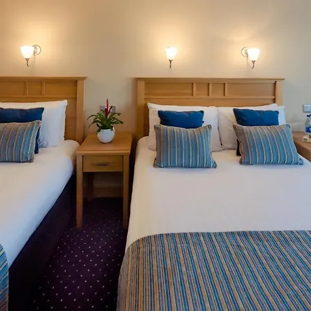 Rochestown Hotel