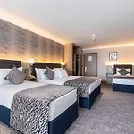 Rochestown 4*