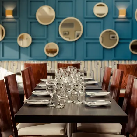 Hotel Rochestown 3*