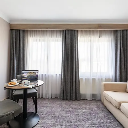 Hotel Rochestown 3*