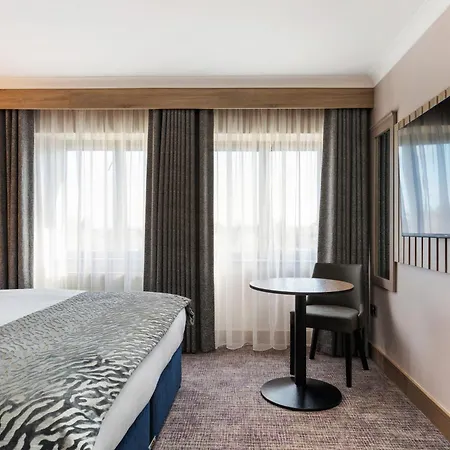 Rochestown 3* Dún Laoghaire