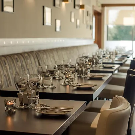 Hotel Rochestown 4*