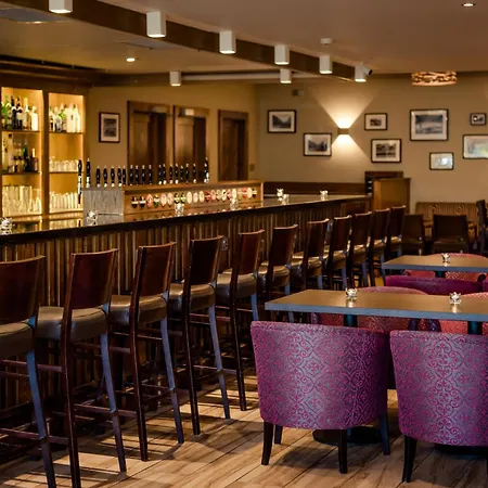 Rochestown 酒店