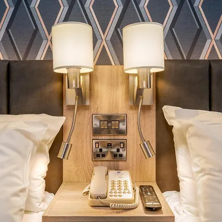 Rochestown Hotel