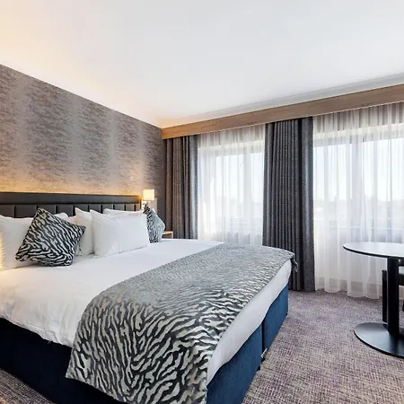 Rochestown Hotel 4*