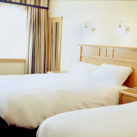 Rochestown 3* Dun Laoghaire