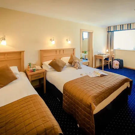 Rochestown 3*